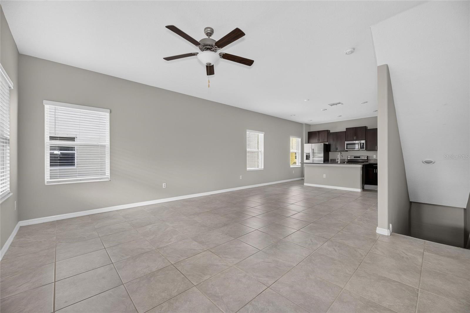 PALM RIVER TWNHMS PH 1 - Residential Lease