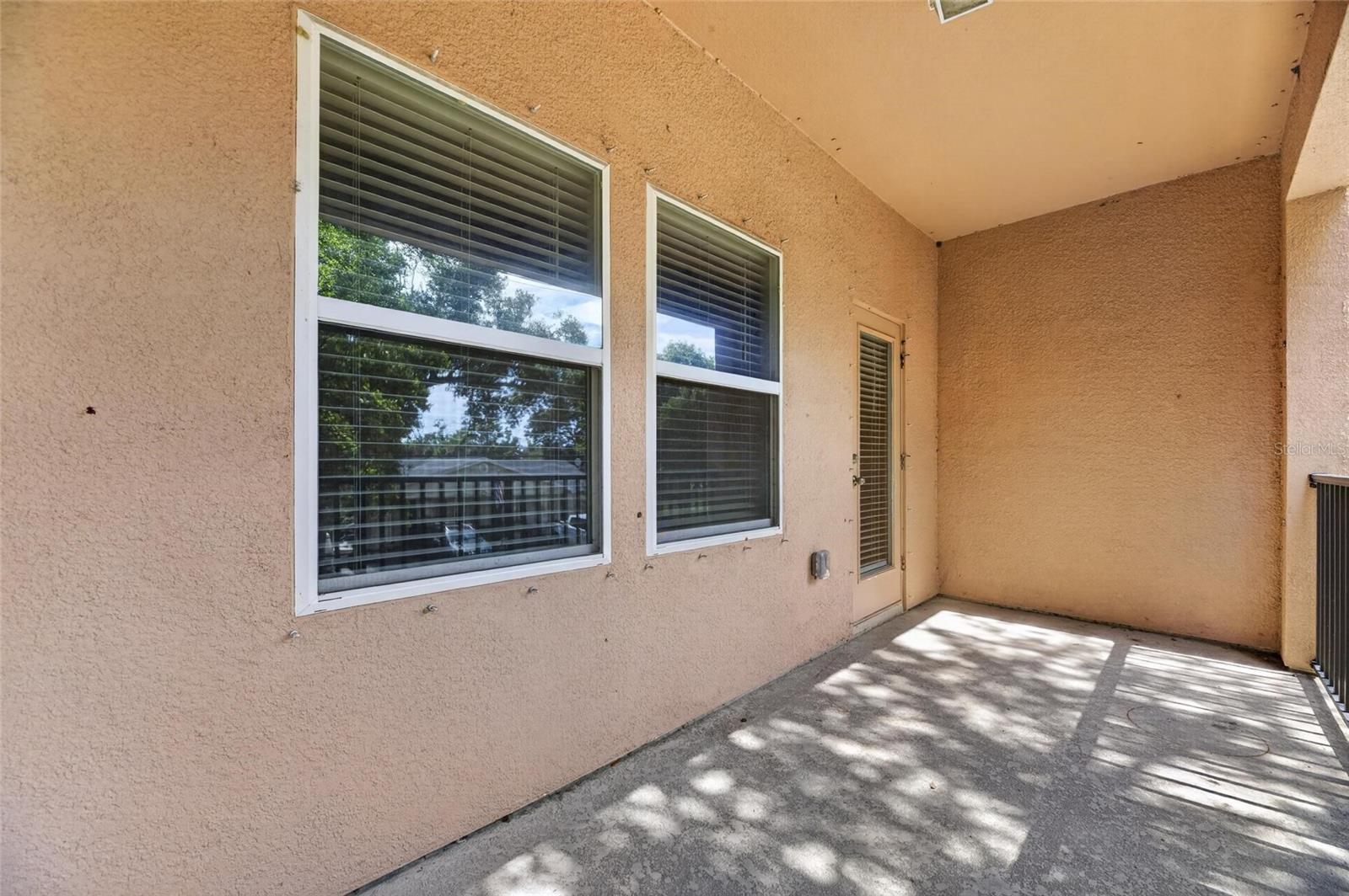 PALM RIVER TWNHMS PH 1 - Residential Lease