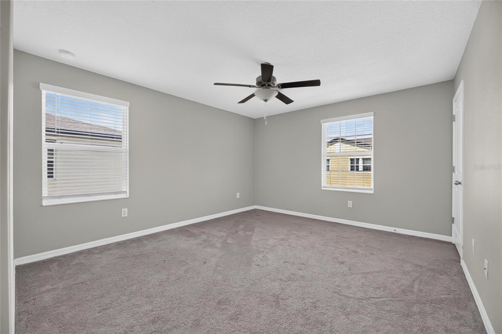 PALM RIVER TWNHMS PH 1 - Residential Lease