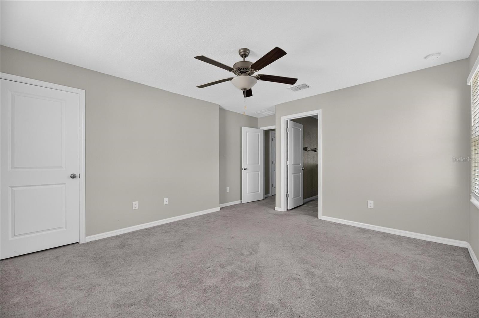 PALM RIVER TWNHMS PH 1 - Residential Lease