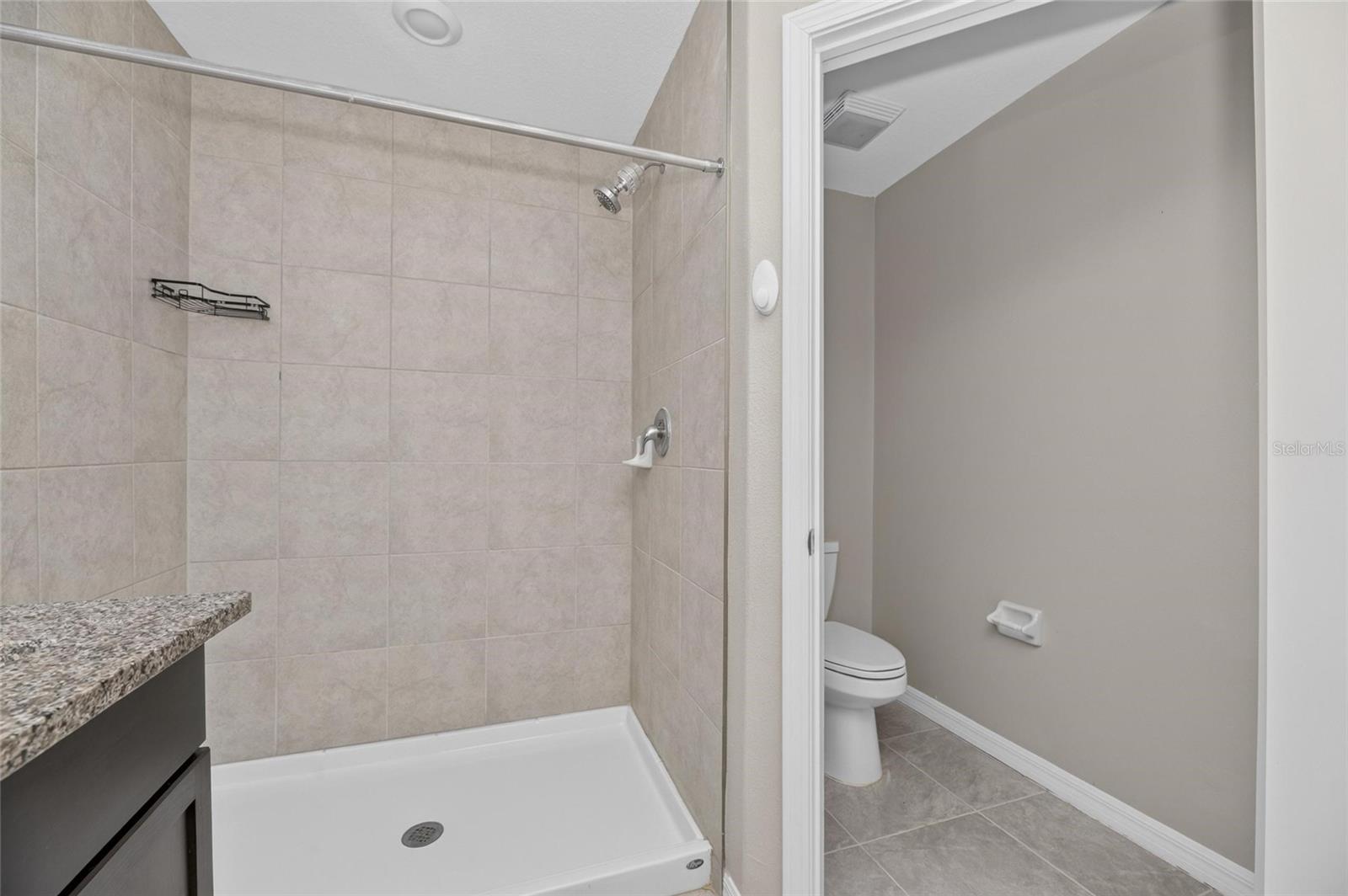 PALM RIVER TWNHMS PH 1 - Residential Lease