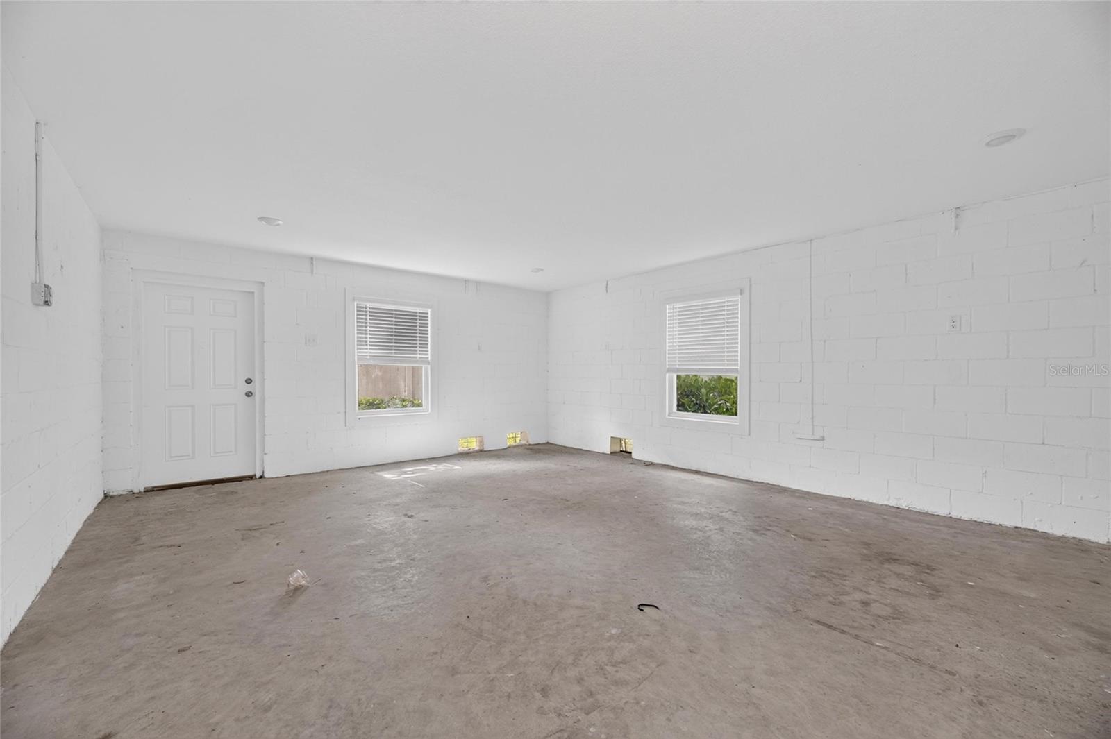 PALM RIVER TWNHMS PH 1 - Residential Lease