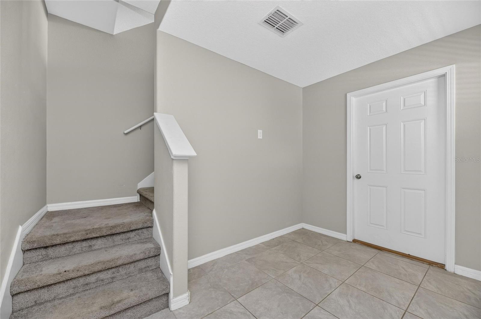PALM RIVER TWNHMS PH 1 - Residential Lease