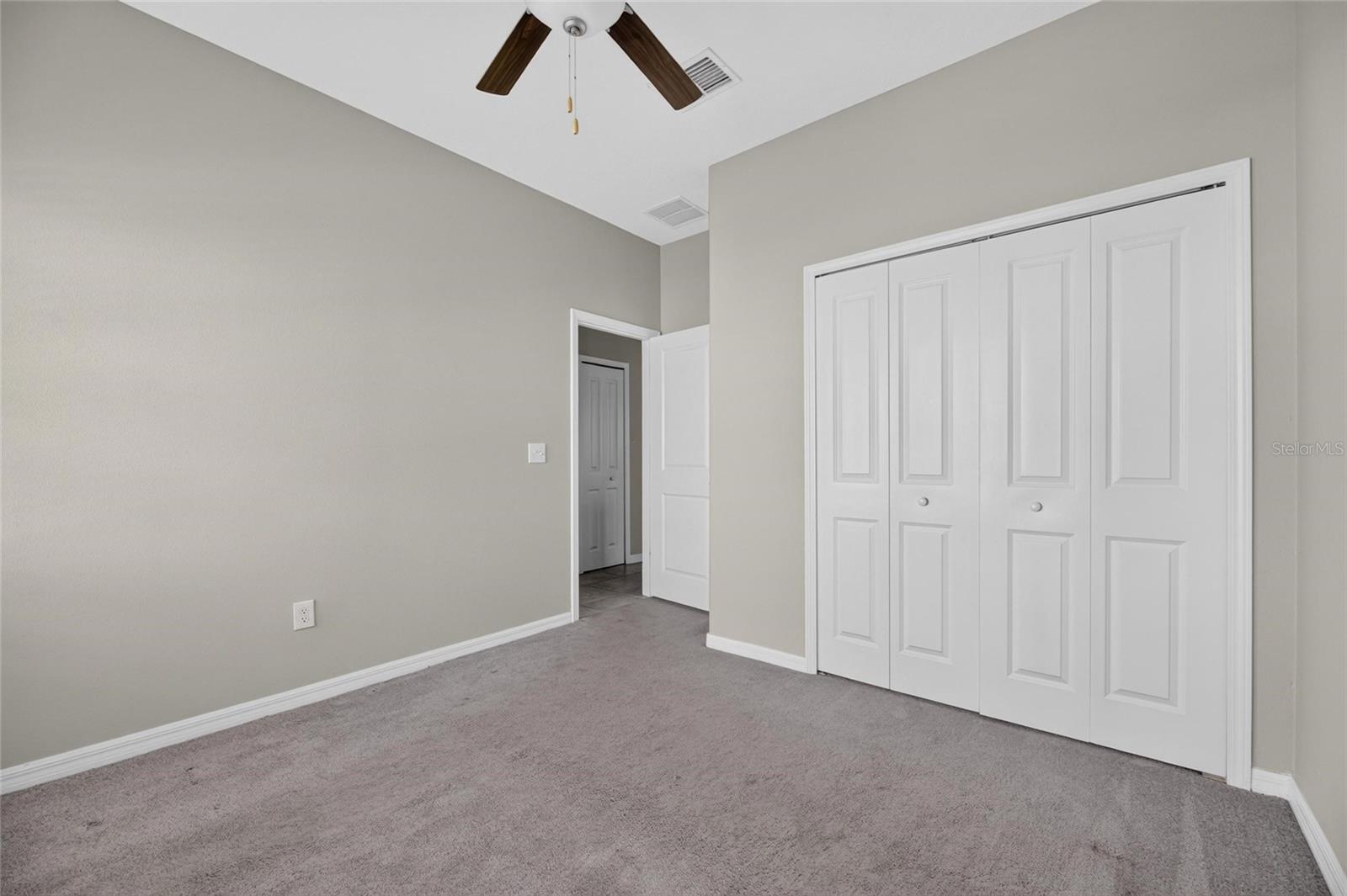 PALM RIVER TWNHMS PH 1 - Residential Lease