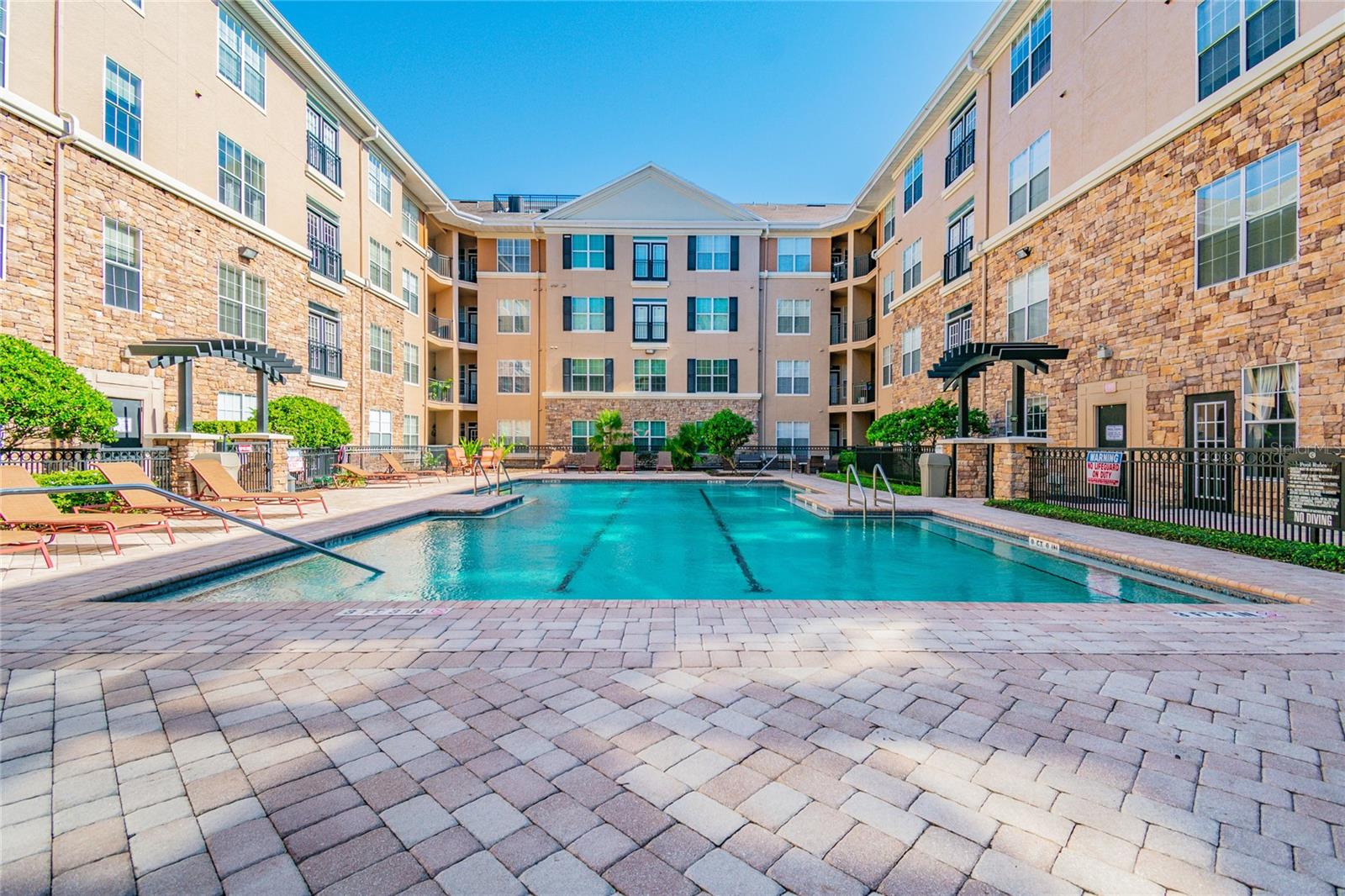 VILLA SONOMA AT INTERNATIONAL - Residential