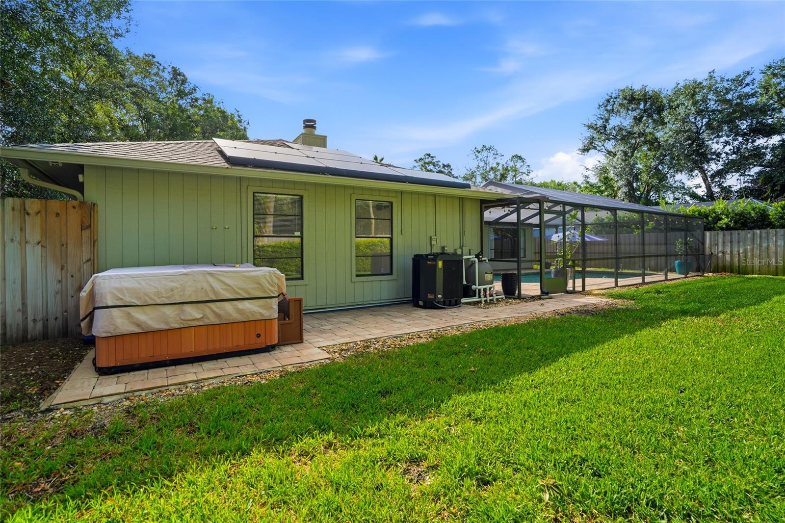 HAMPTON VILLAGE - Residential