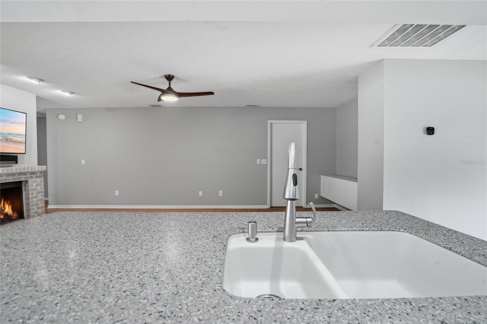 HAMPTON VILLAGE - Residential