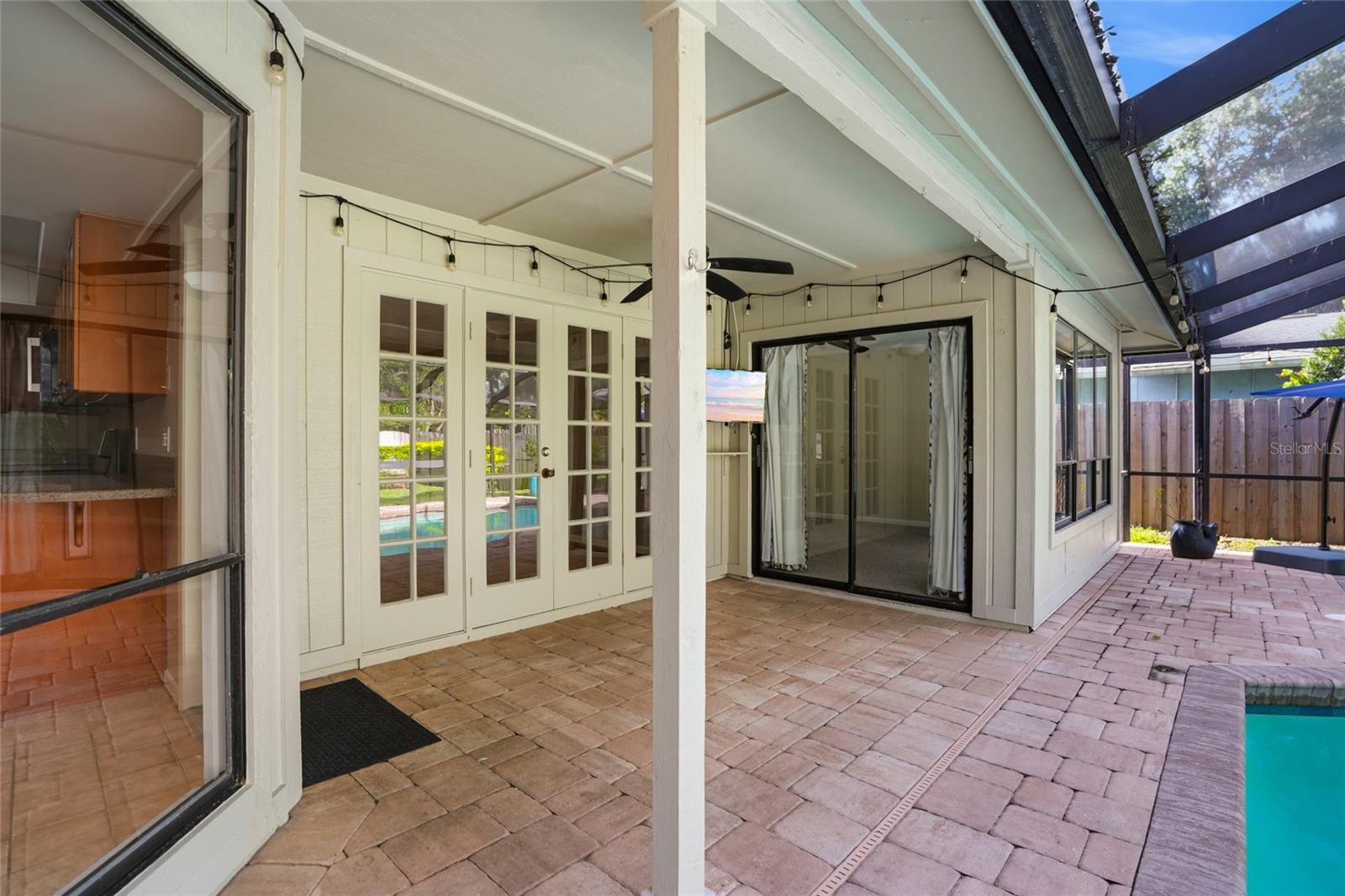 HAMPTON VILLAGE - Residential