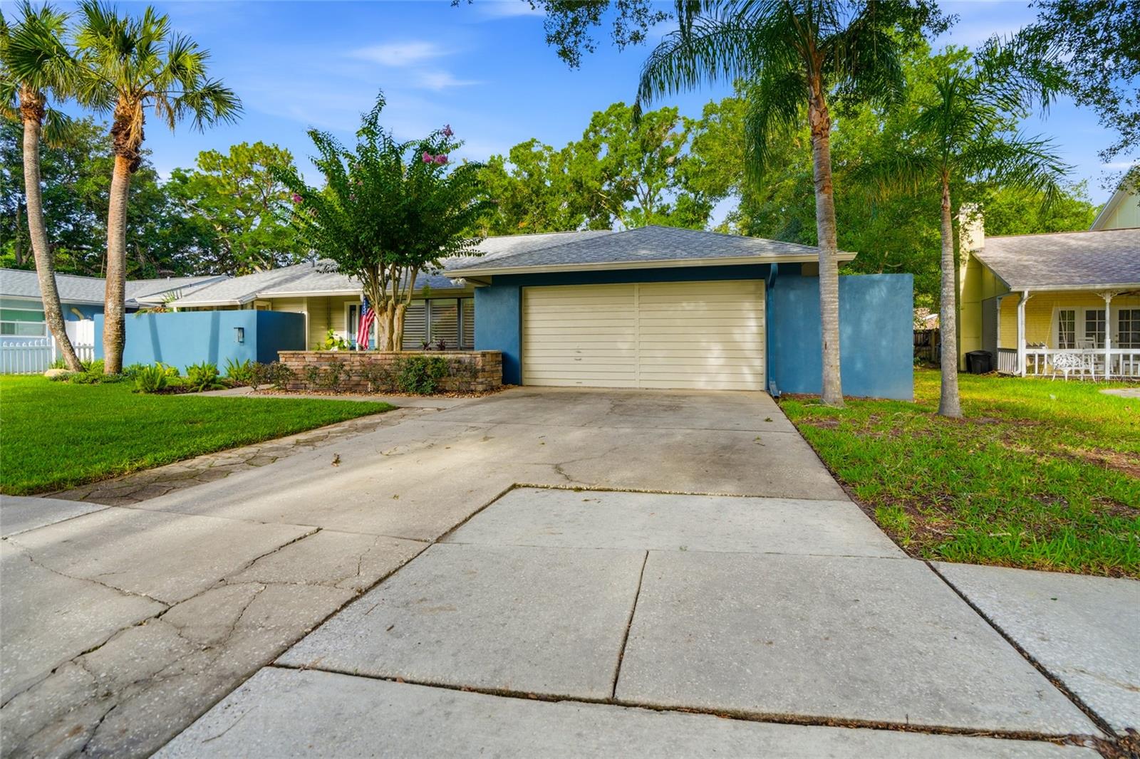 HAMPTON VILLAGE - Residential