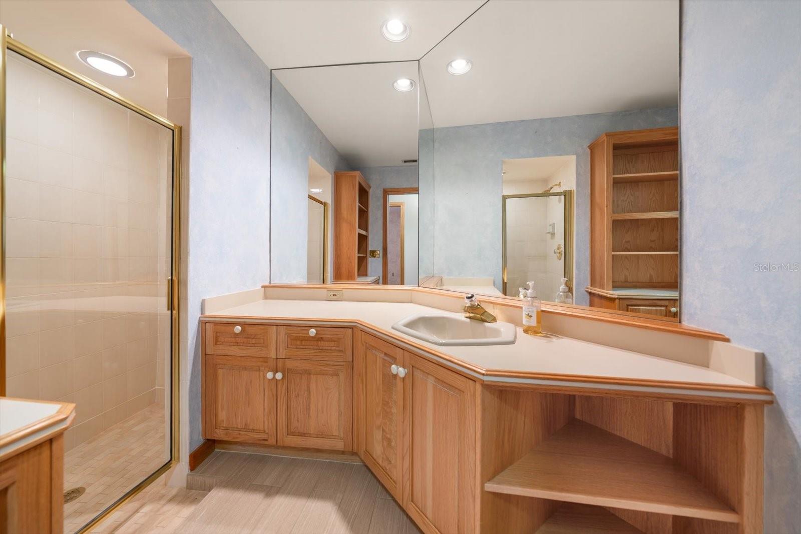 HARBOR BLUFFS SEC 2 - Residential