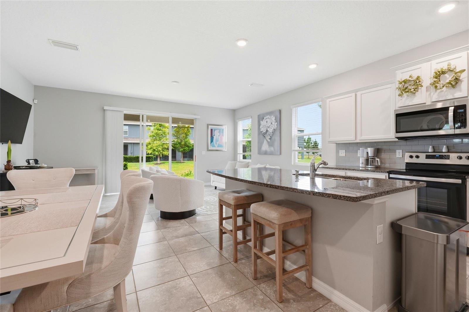 LANDING PH 1 - Residential