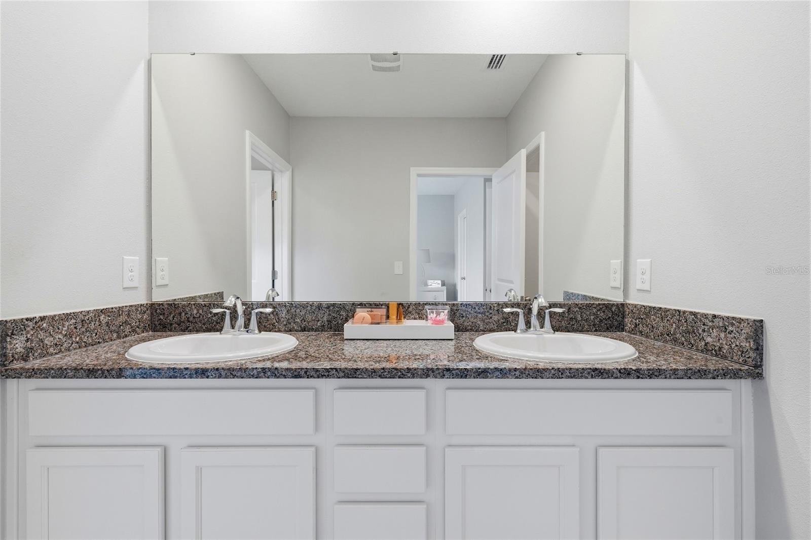 LANDING PH 1 - Residential