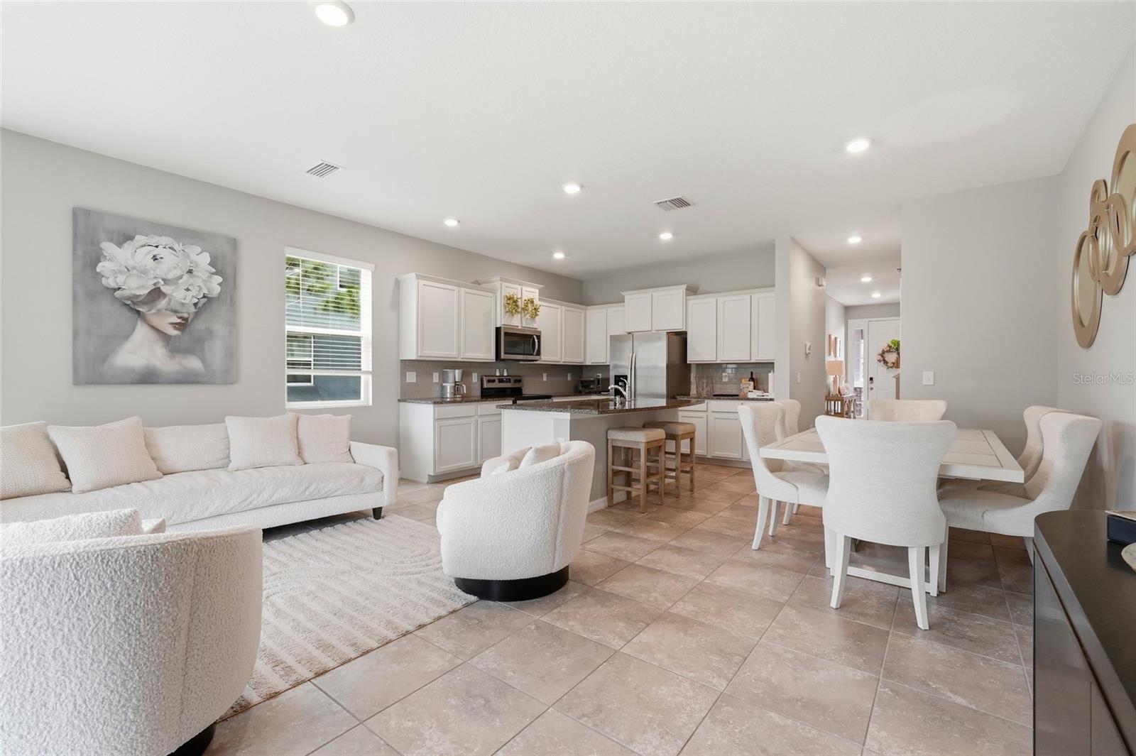 LANDING PH 1 - Residential