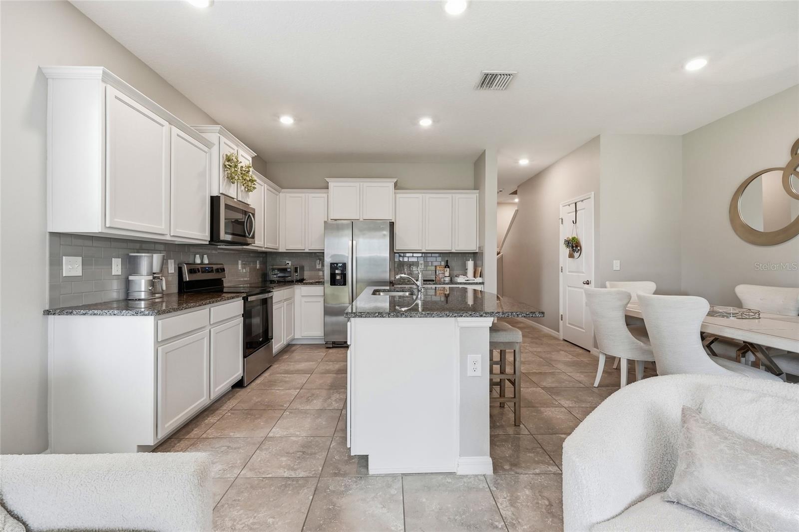 LANDING PH 1 - Residential