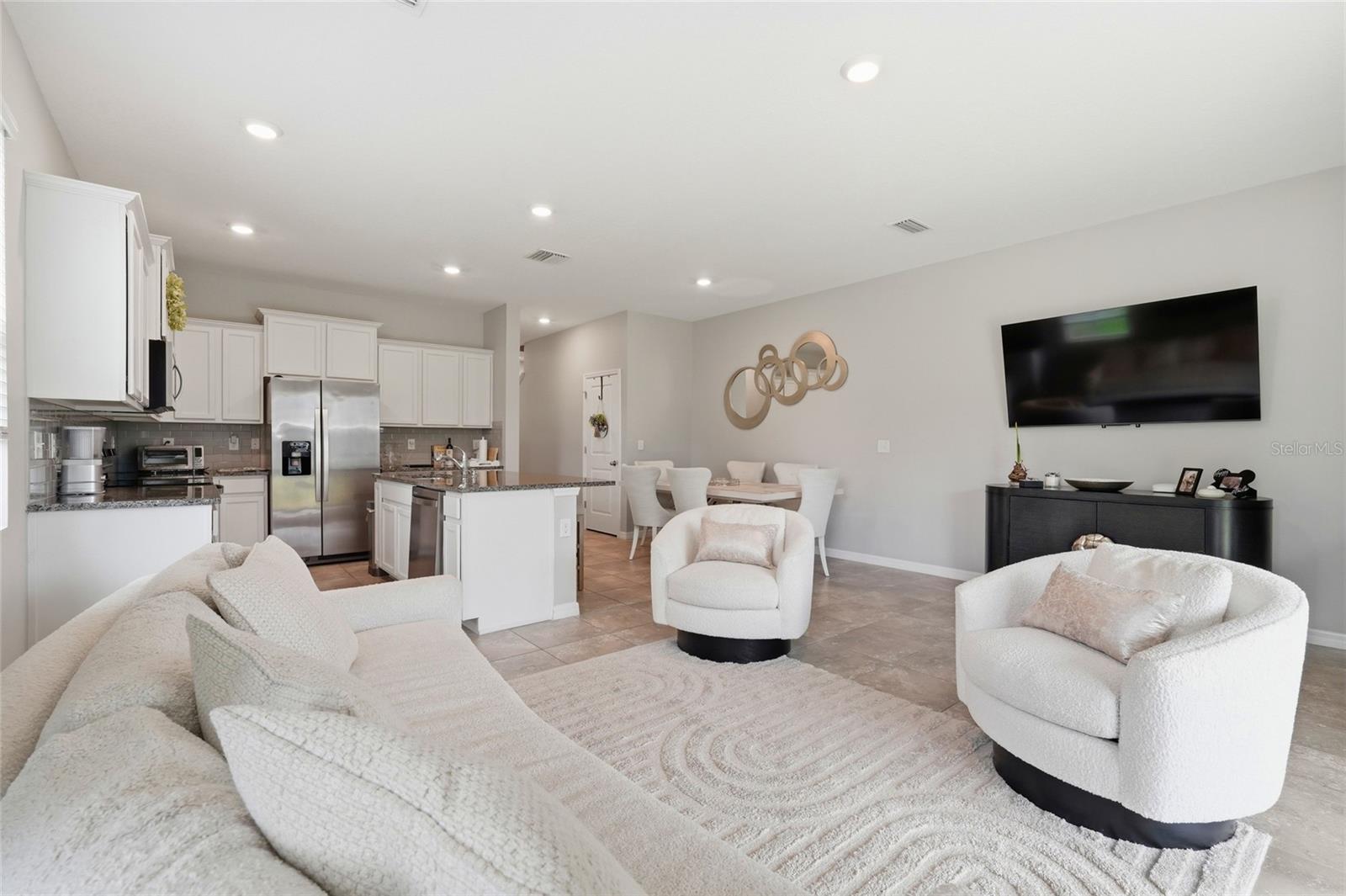 LANDING PH 1 - Residential