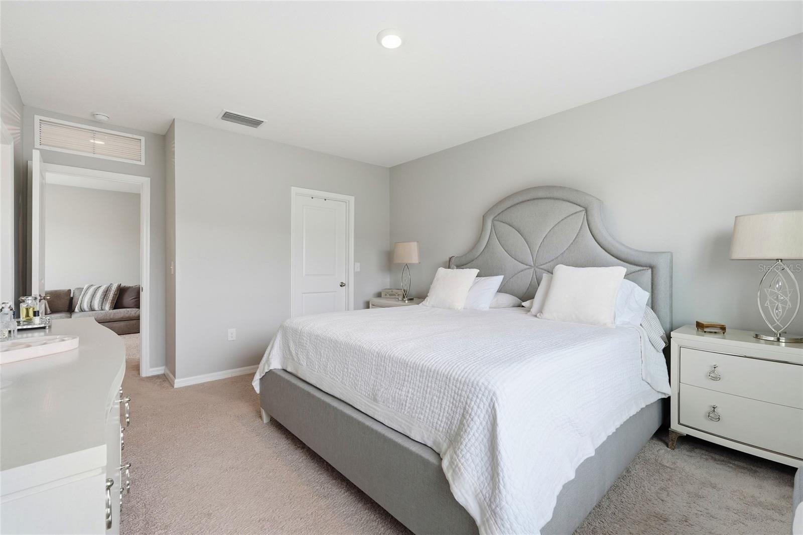 LANDING PH 1 - Residential