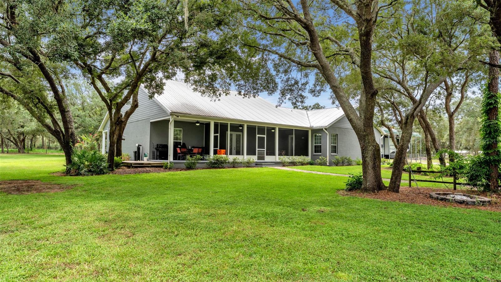 HATCHWOOD ESTATES - Residential