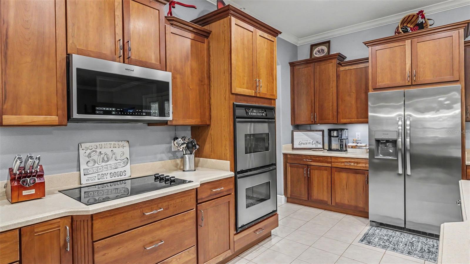 HATCHWOOD ESTATES - Residential