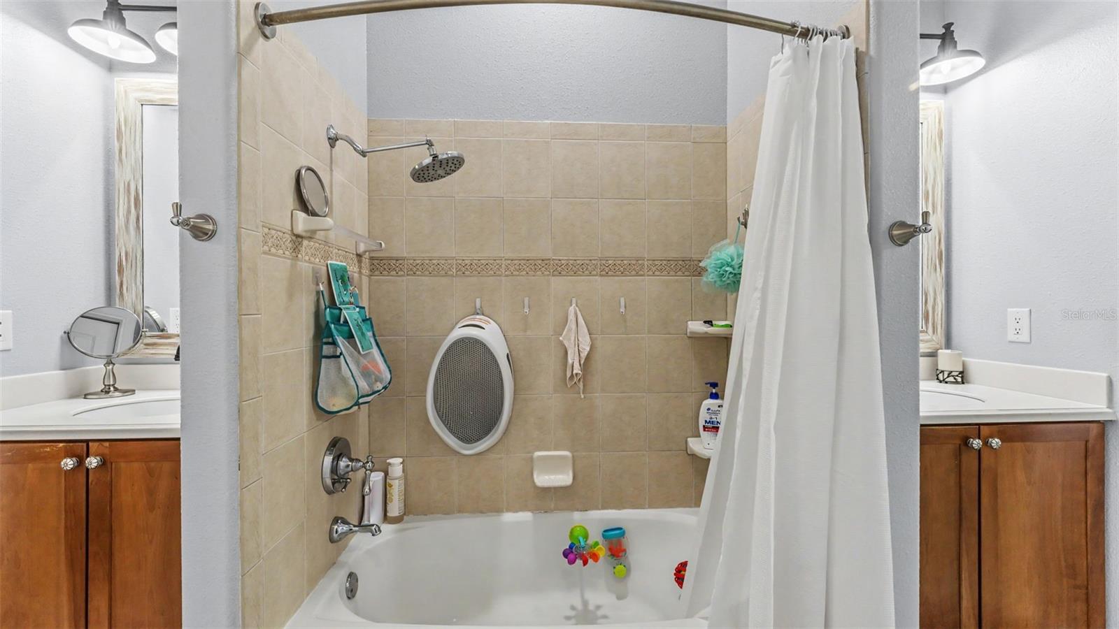 HATCHWOOD ESTATES - Residential