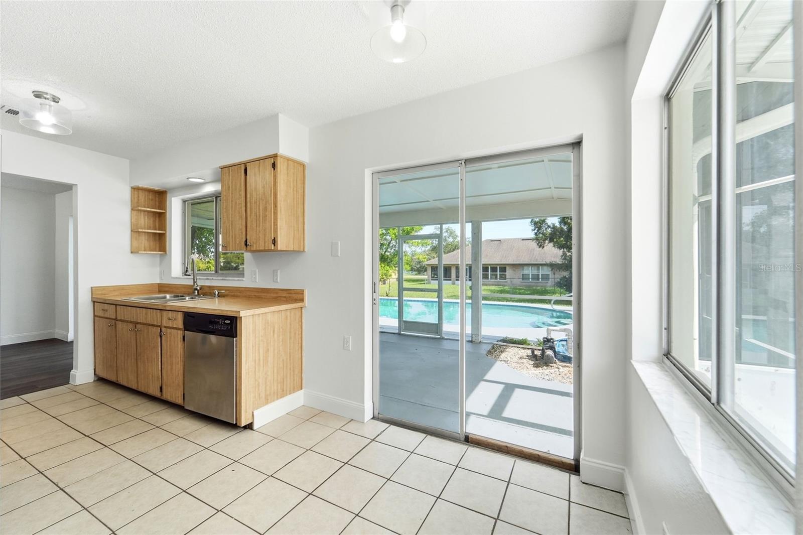 DELTONA LAKES UNIT 08 - Residential