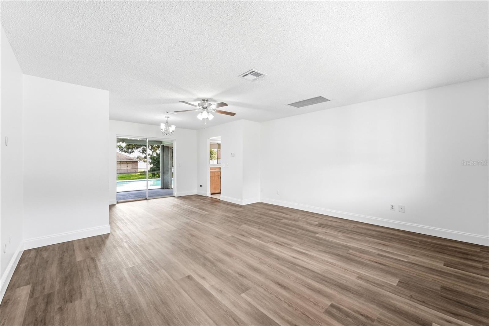 DELTONA LAKES UNIT 08 - Residential