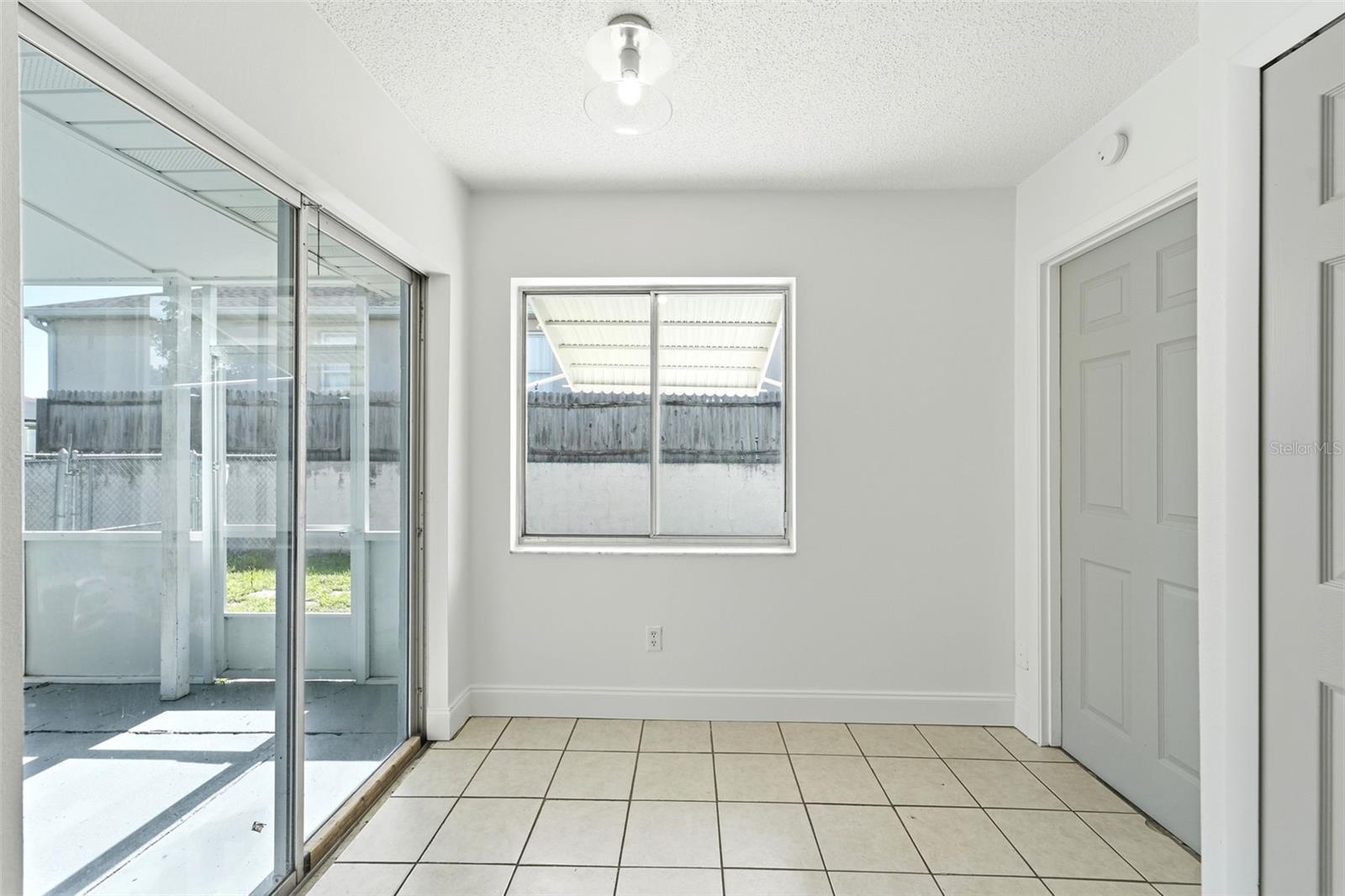DELTONA LAKES UNIT 08 - Residential