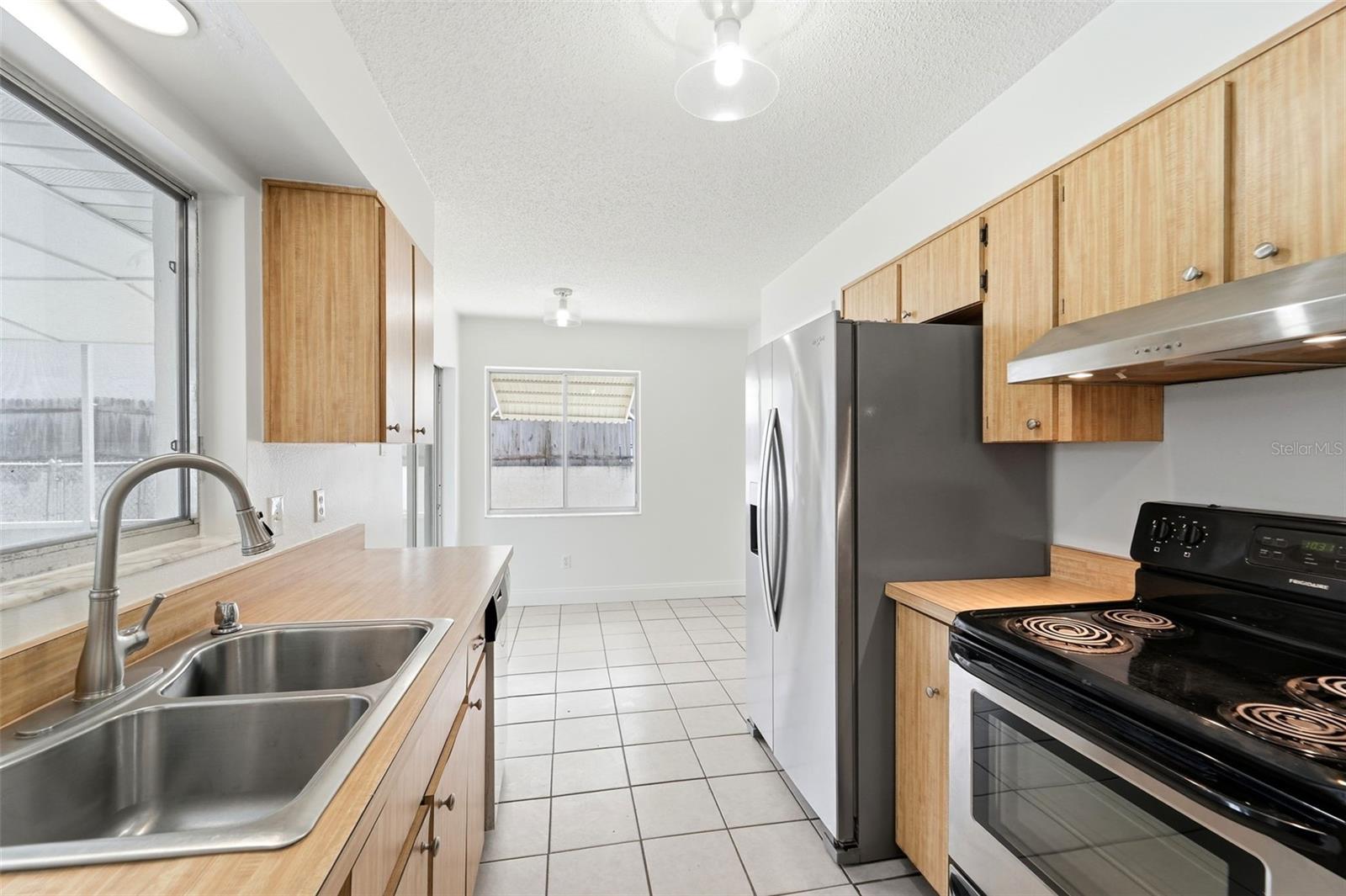DELTONA LAKES UNIT 08 - Residential