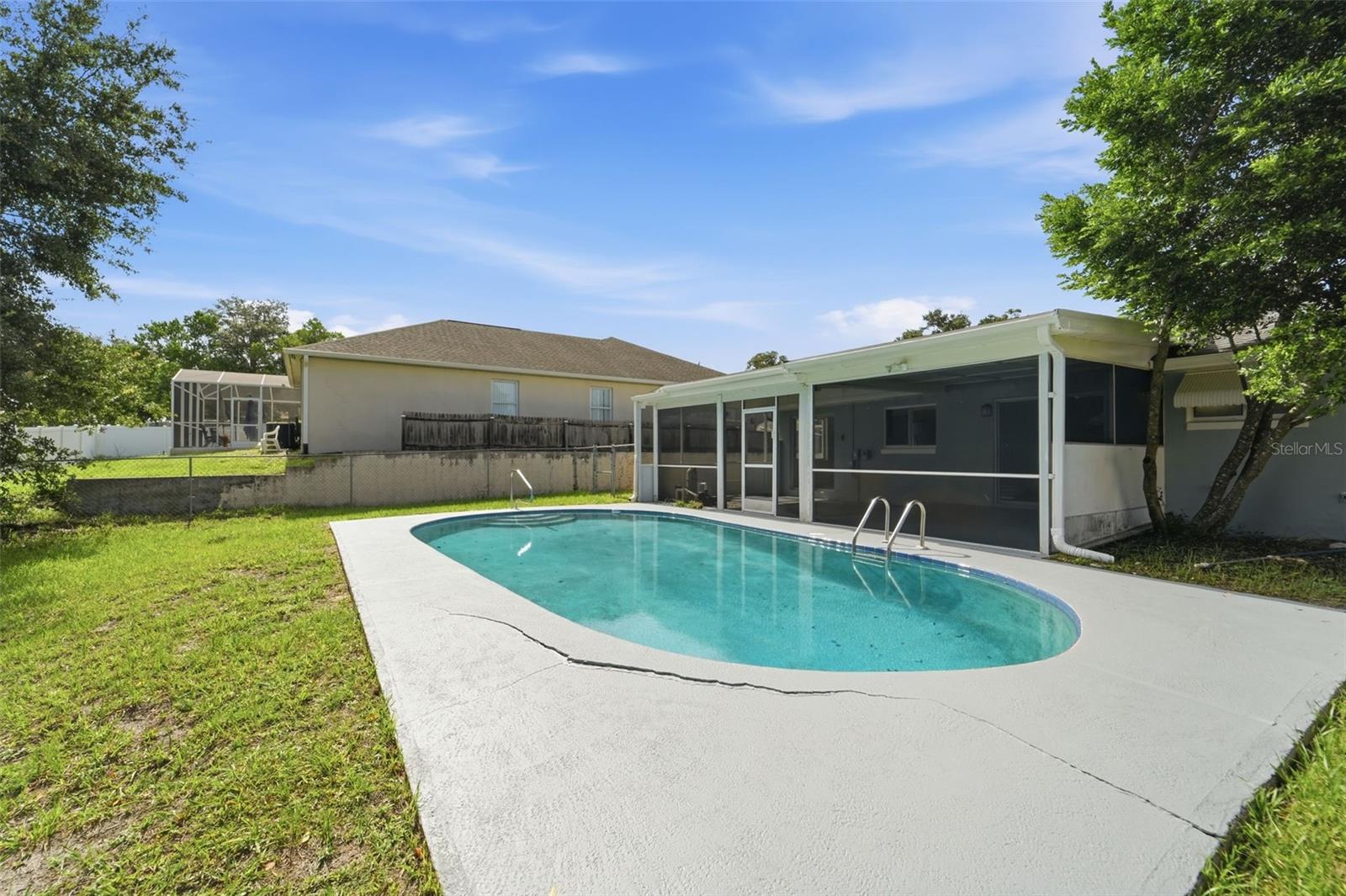 DELTONA LAKES UNIT 08 - Residential