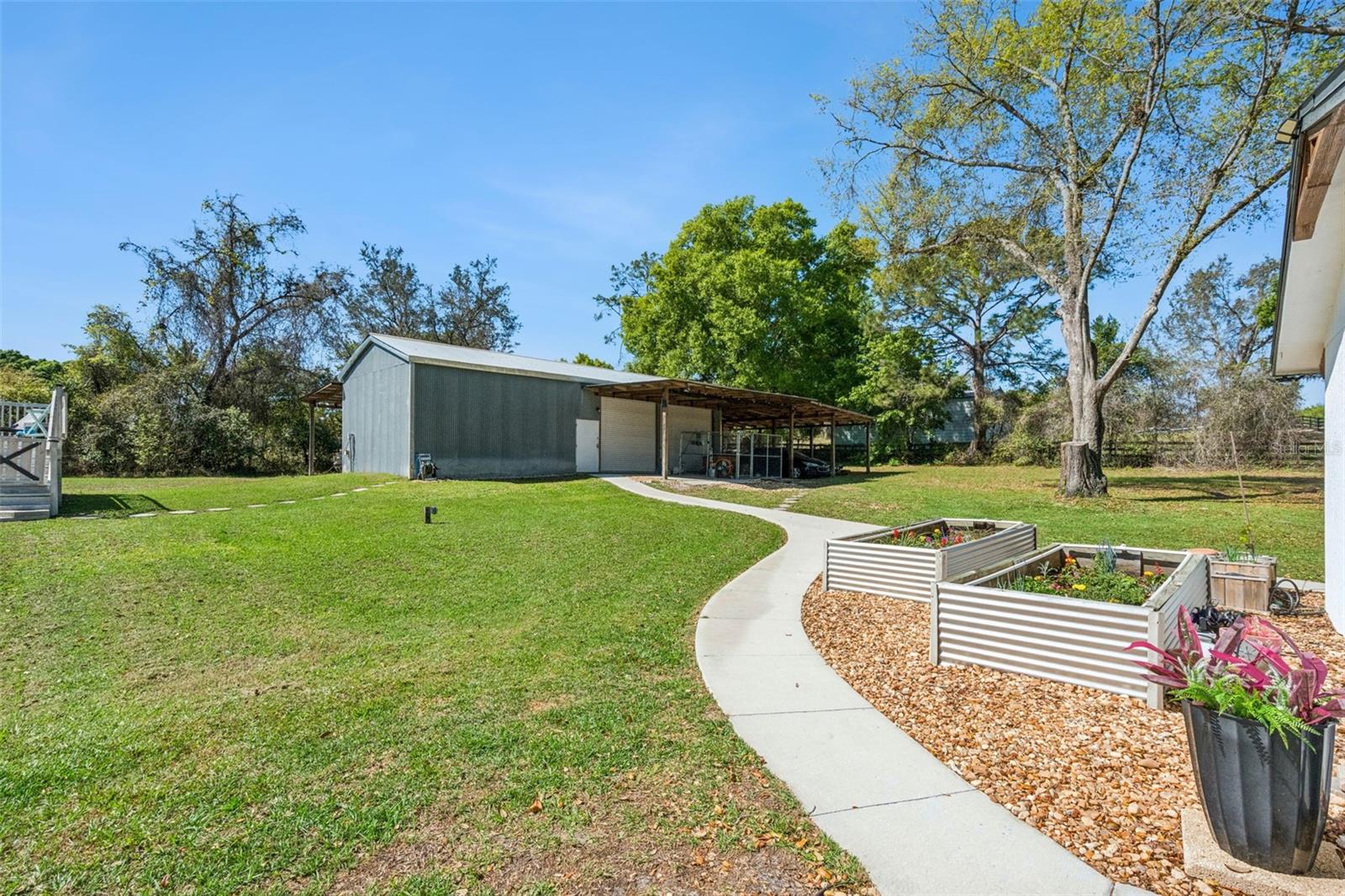VINOLA GARDENS - Residential
