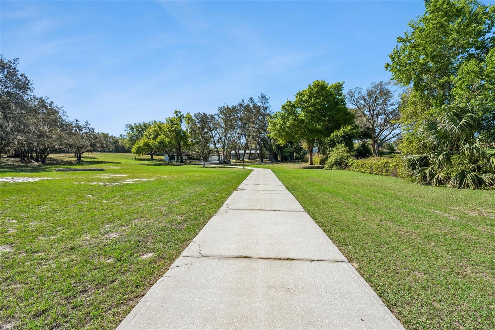 VINOLA GARDENS - Residential