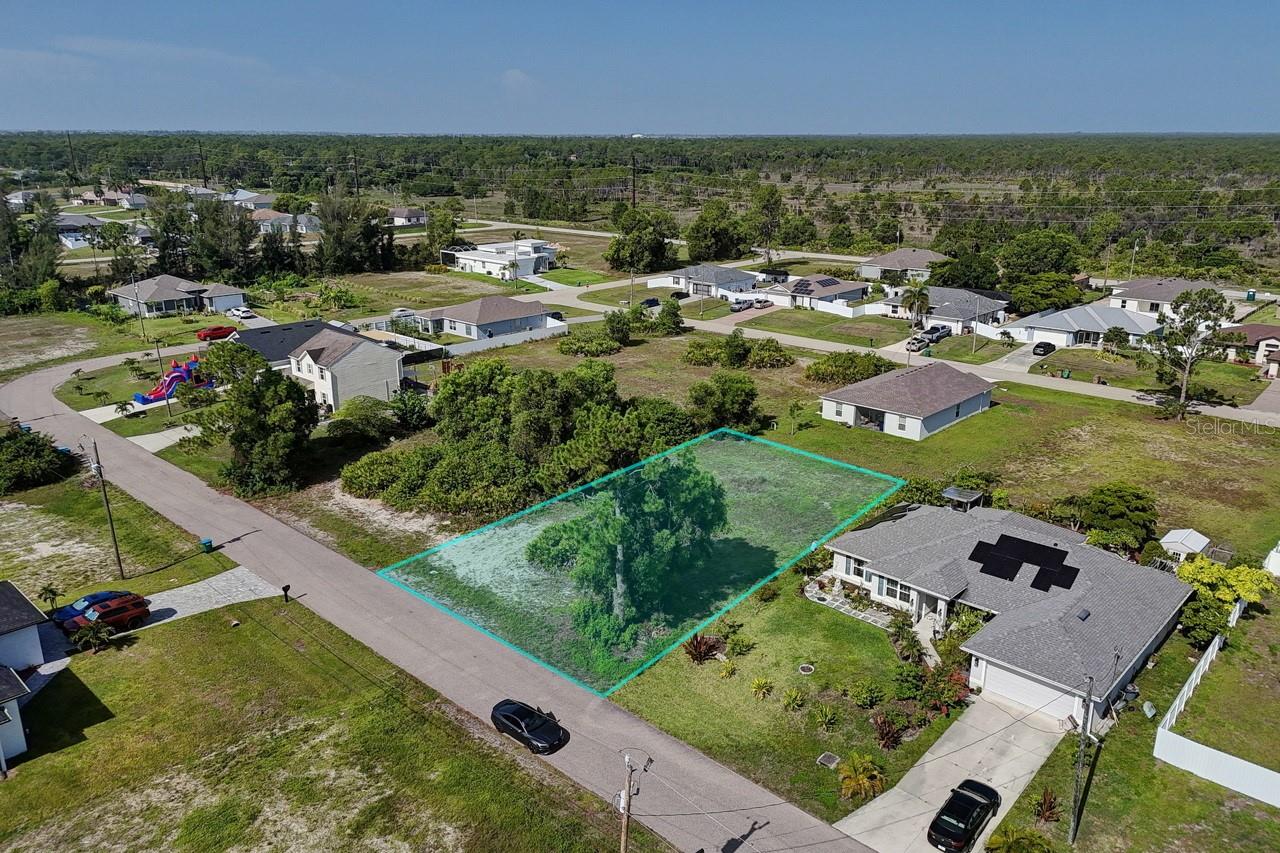 CAPE CORAL - Land