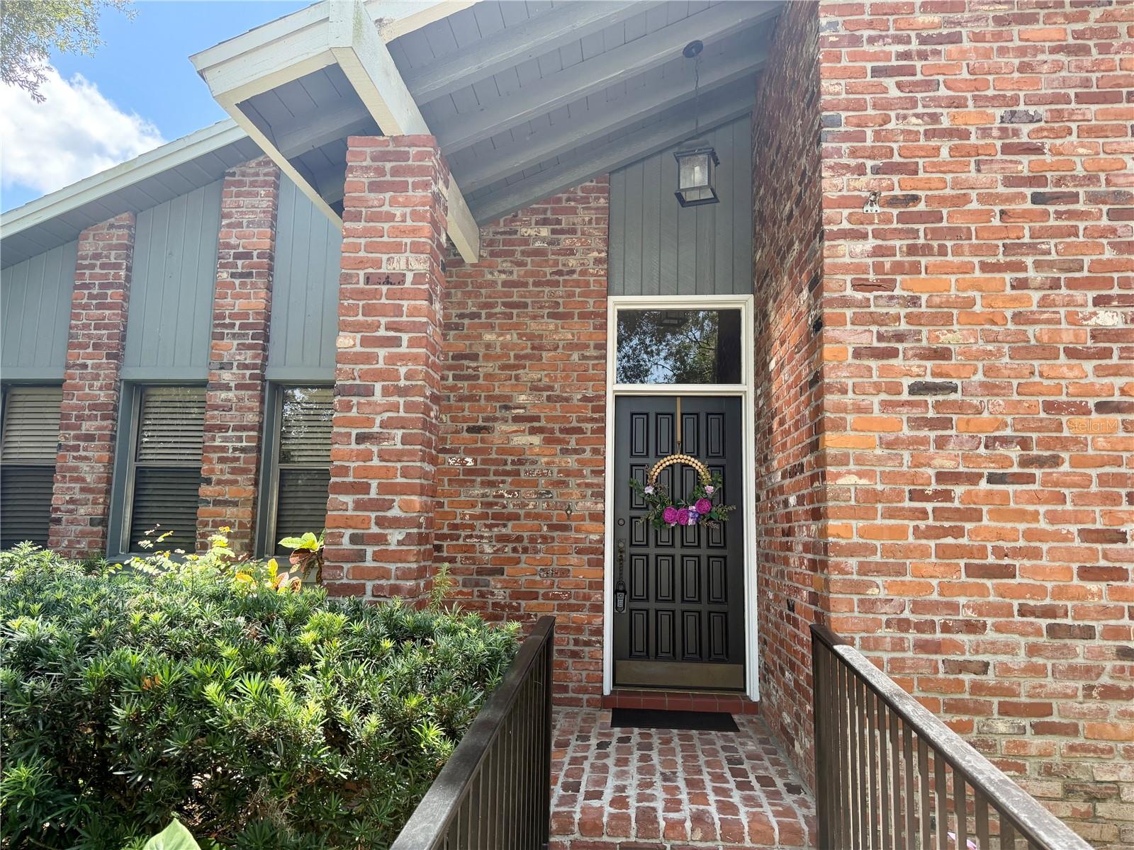 SOUTHERN OAKS - Residential
