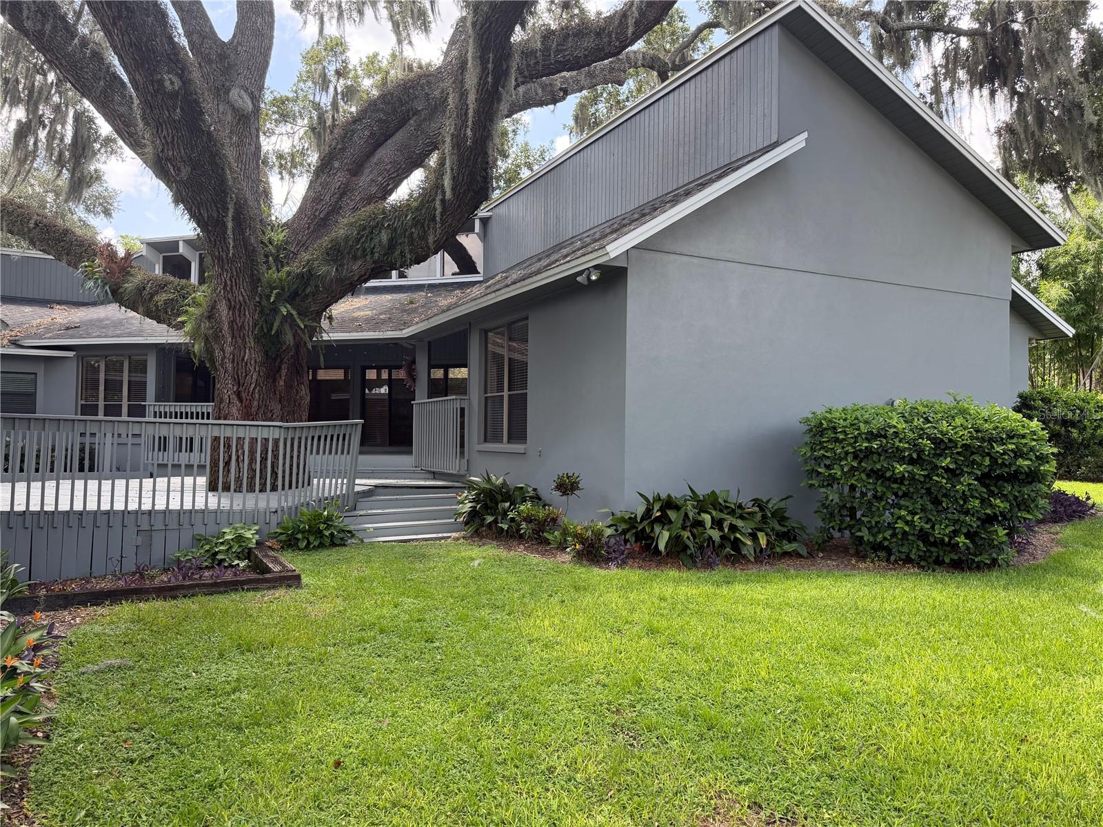 SOUTHERN OAKS - Residential