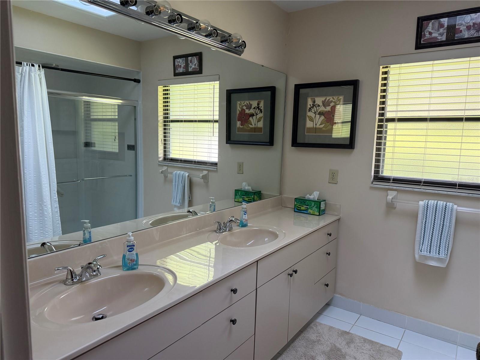 SOUTHERN OAKS - Residential