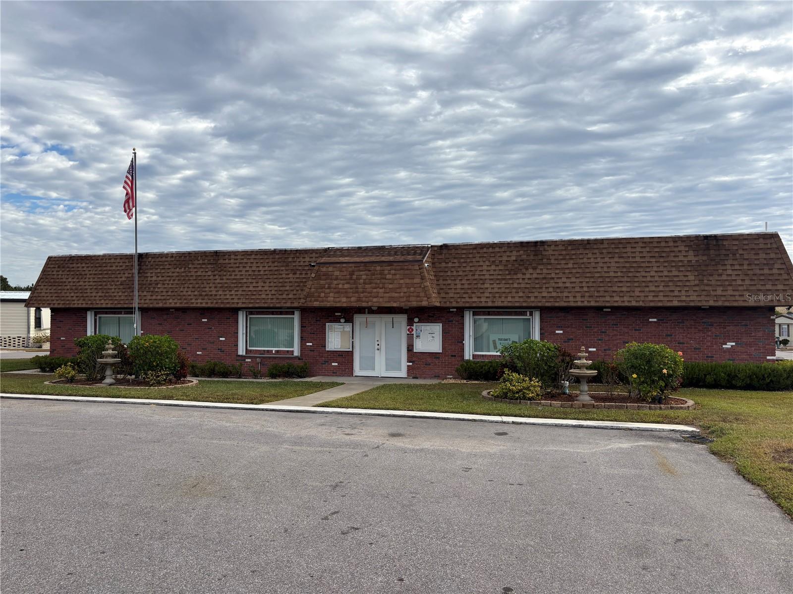 TWIN FOUNTAINS INC A CONDO MHP - Residential
