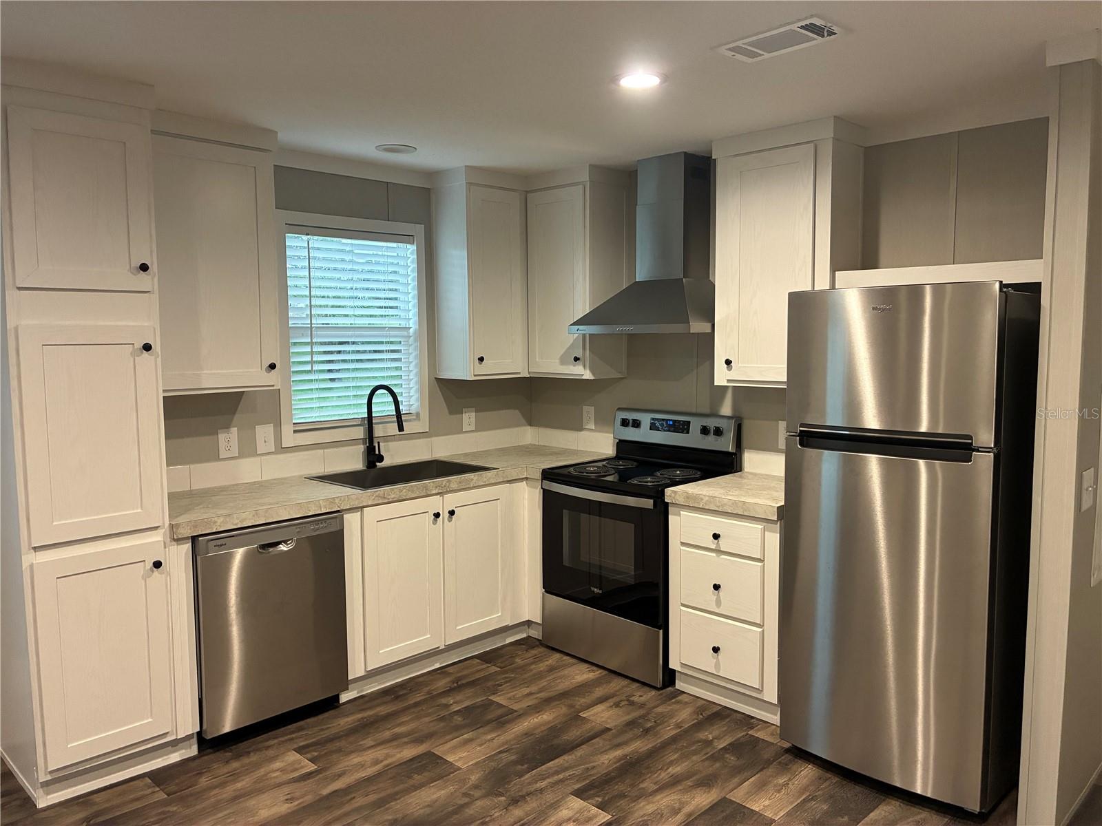 TWIN FOUNTAINS INC A CONDO MHP - Residential