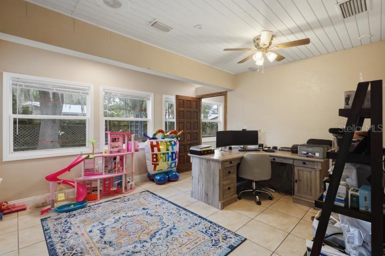 TOWN/BUNNELL - Residential