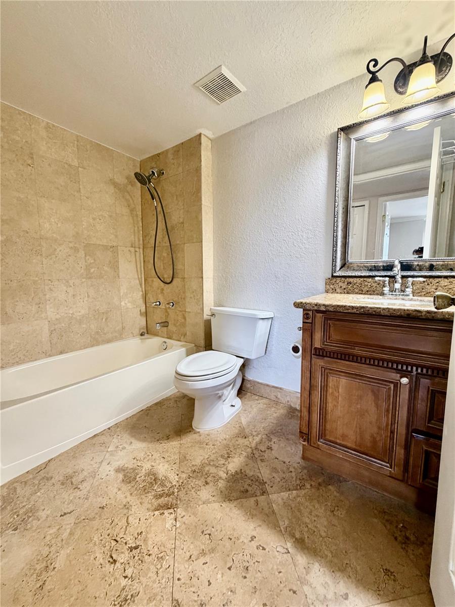 AUDUBON VLS/HUNTERS CRK CONDO - Residential