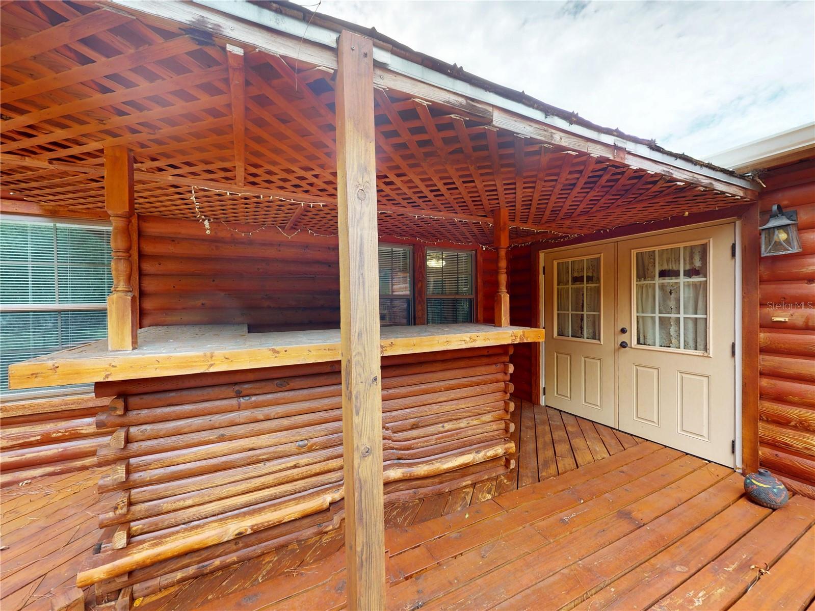 YOUNGBLOOD RONALD E & DONNA L - Residential