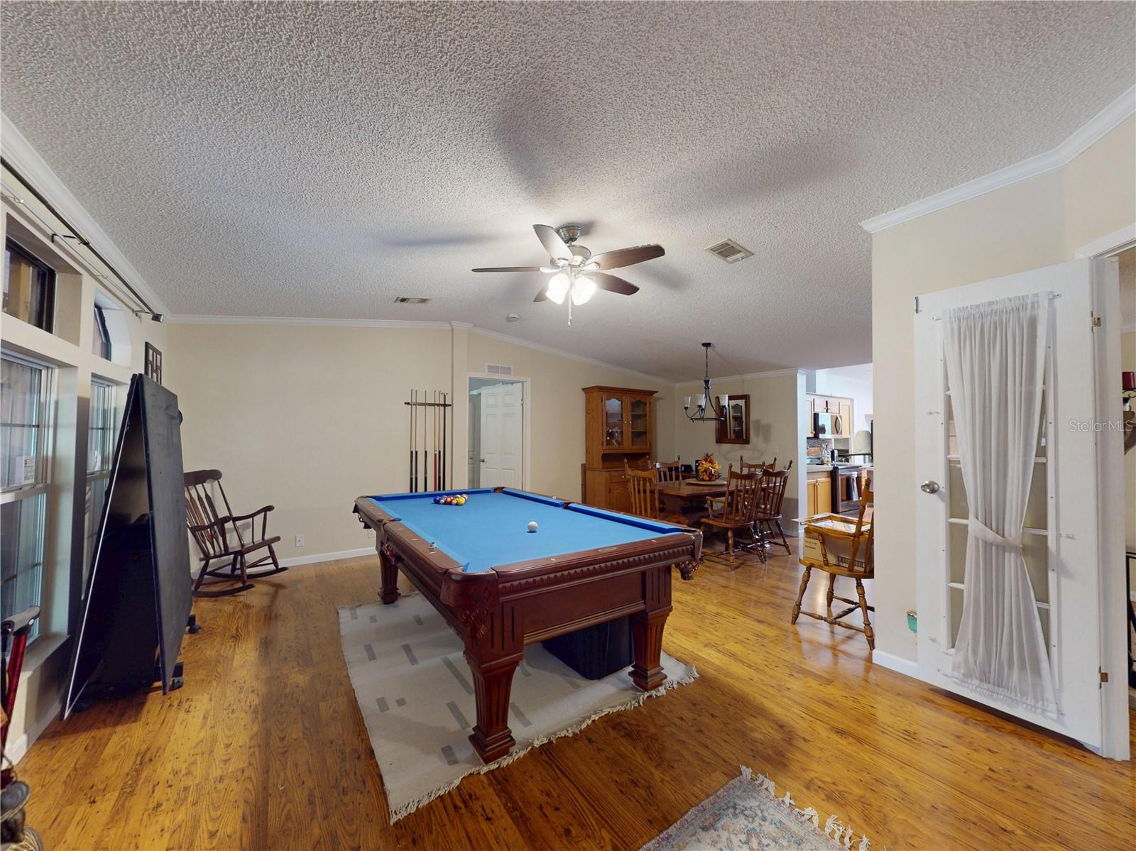 YOUNGBLOOD RONALD E & DONNA L - Residential