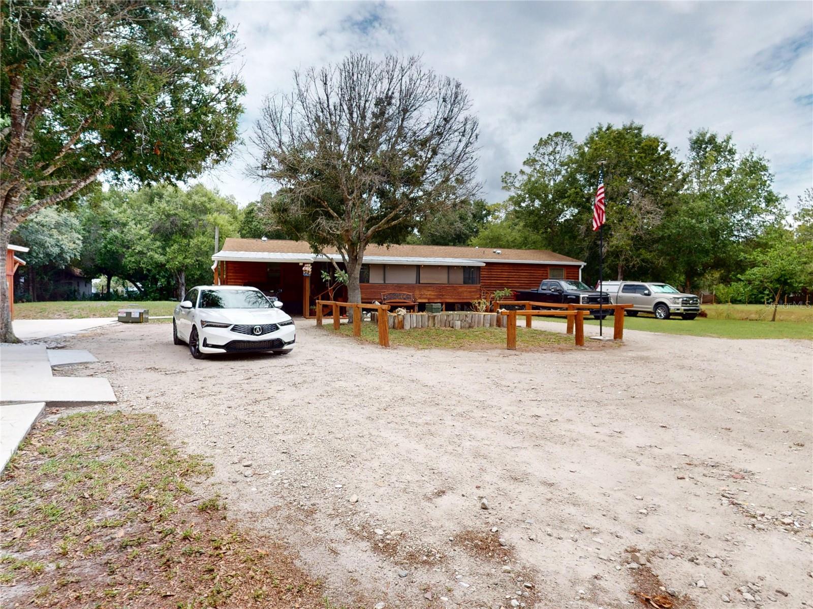 YOUNGBLOOD RONALD E & DONNA L - Residential