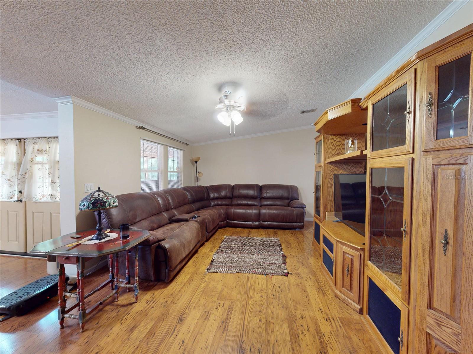 YOUNGBLOOD RONALD E & DONNA L - Residential