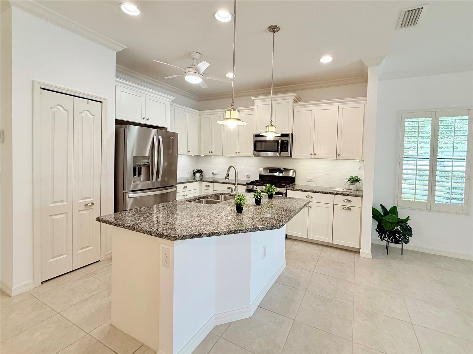 BOCA ROYALE PH 1 - Residential