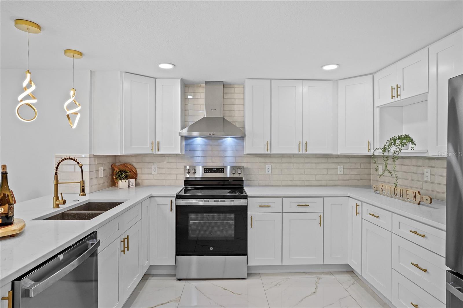 NEW PORT RICHEY CITY - Residential