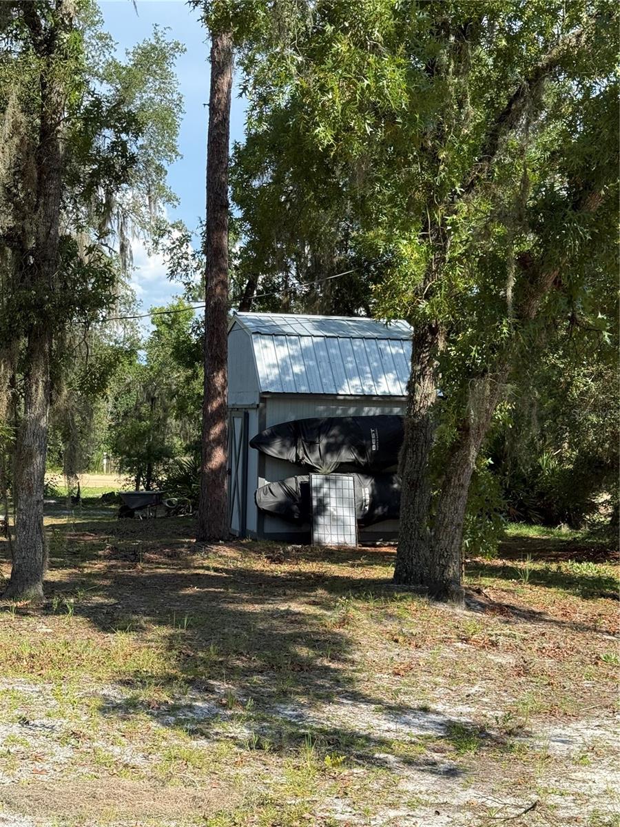 INTERLACHEN LAKES ESTATES - Residential