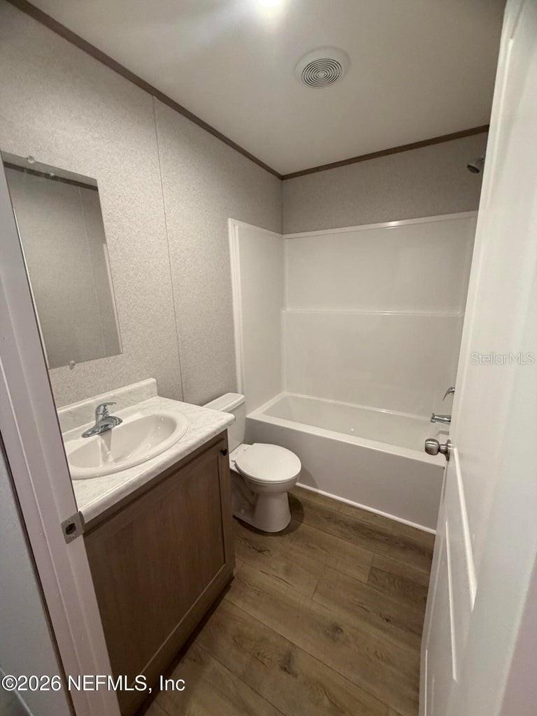 INTERLACHEN LAKES ESTATES - Residential
