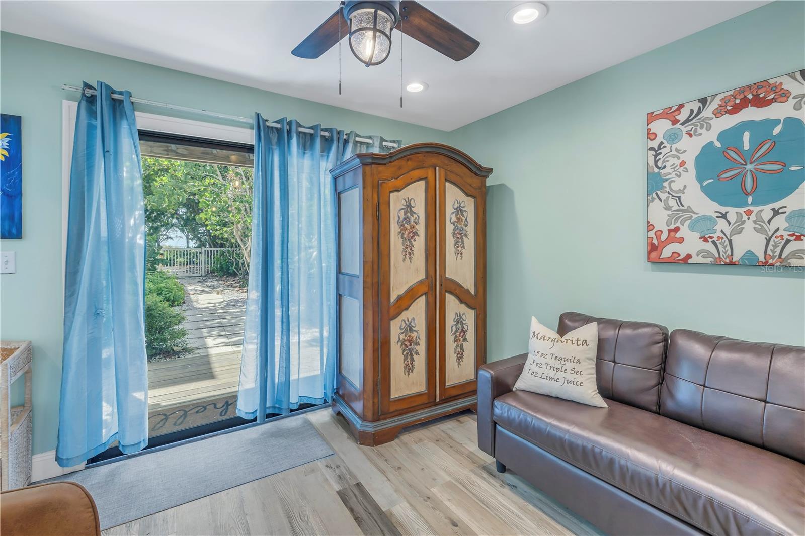 HAVEN BEACH SUB - Residential Income