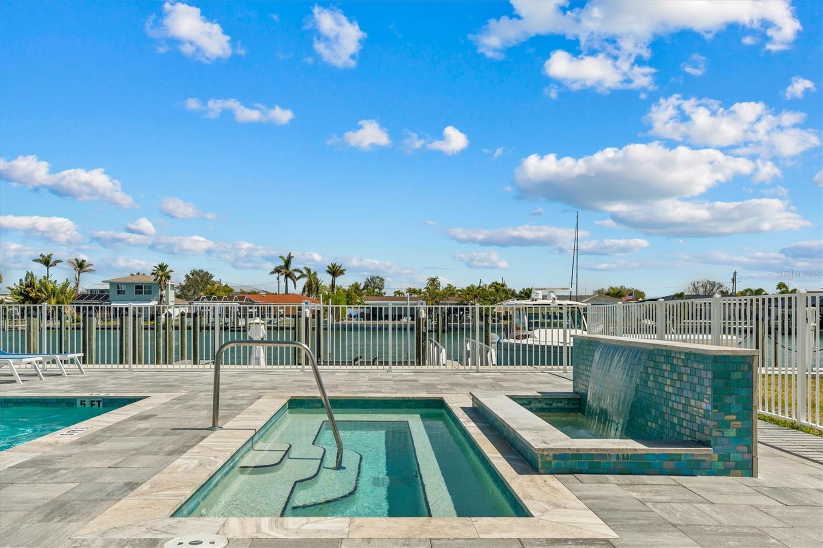 AZURE CONDO - Residential