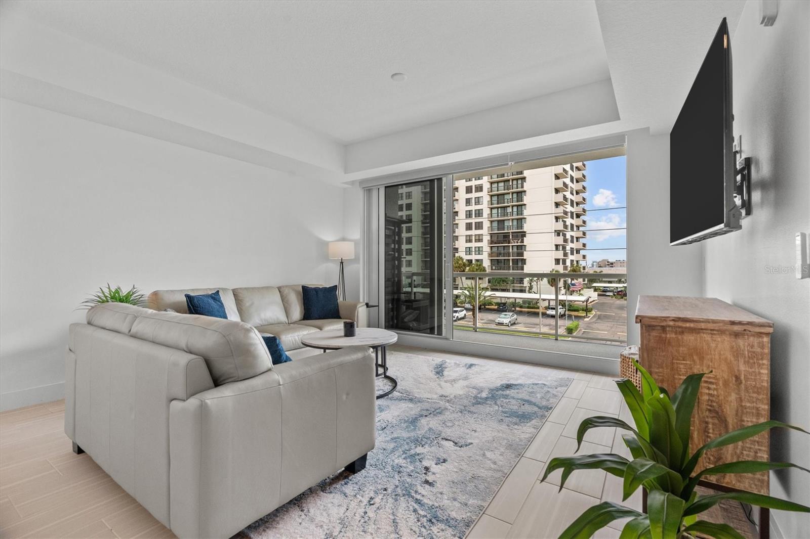 AZURE CONDO - Residential