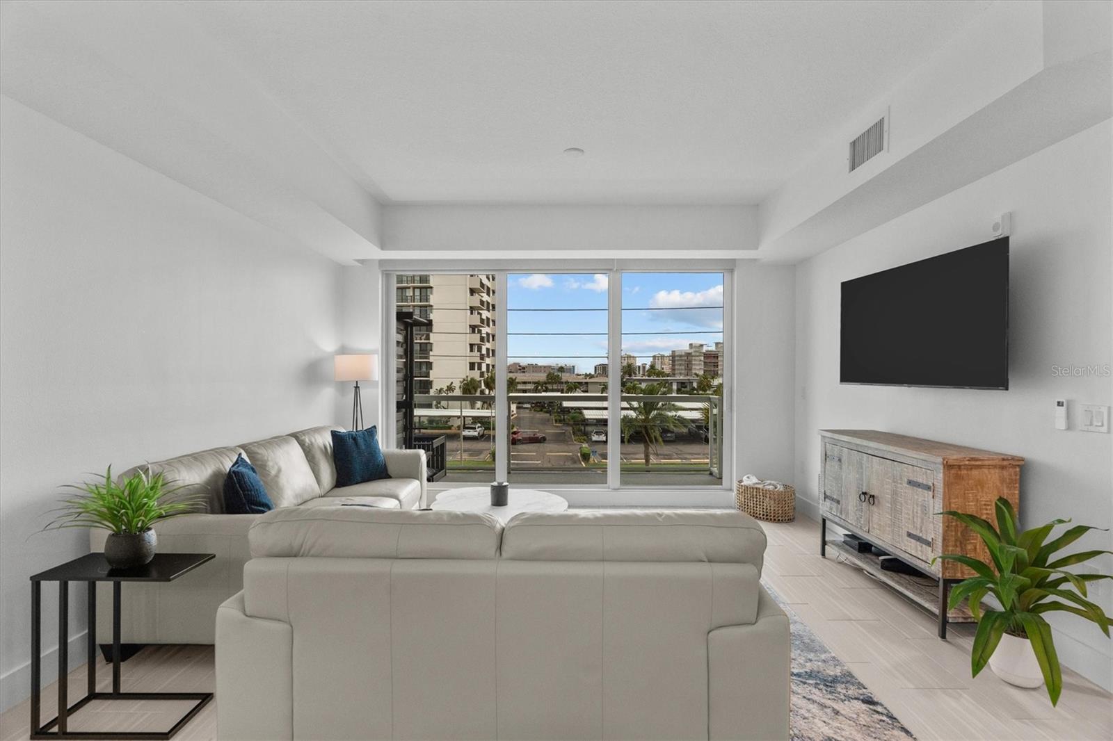 AZURE CONDO - Residential